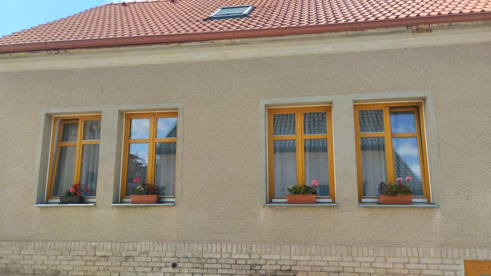 Podkrovi S Koupelnou Svinarov Esterno foto