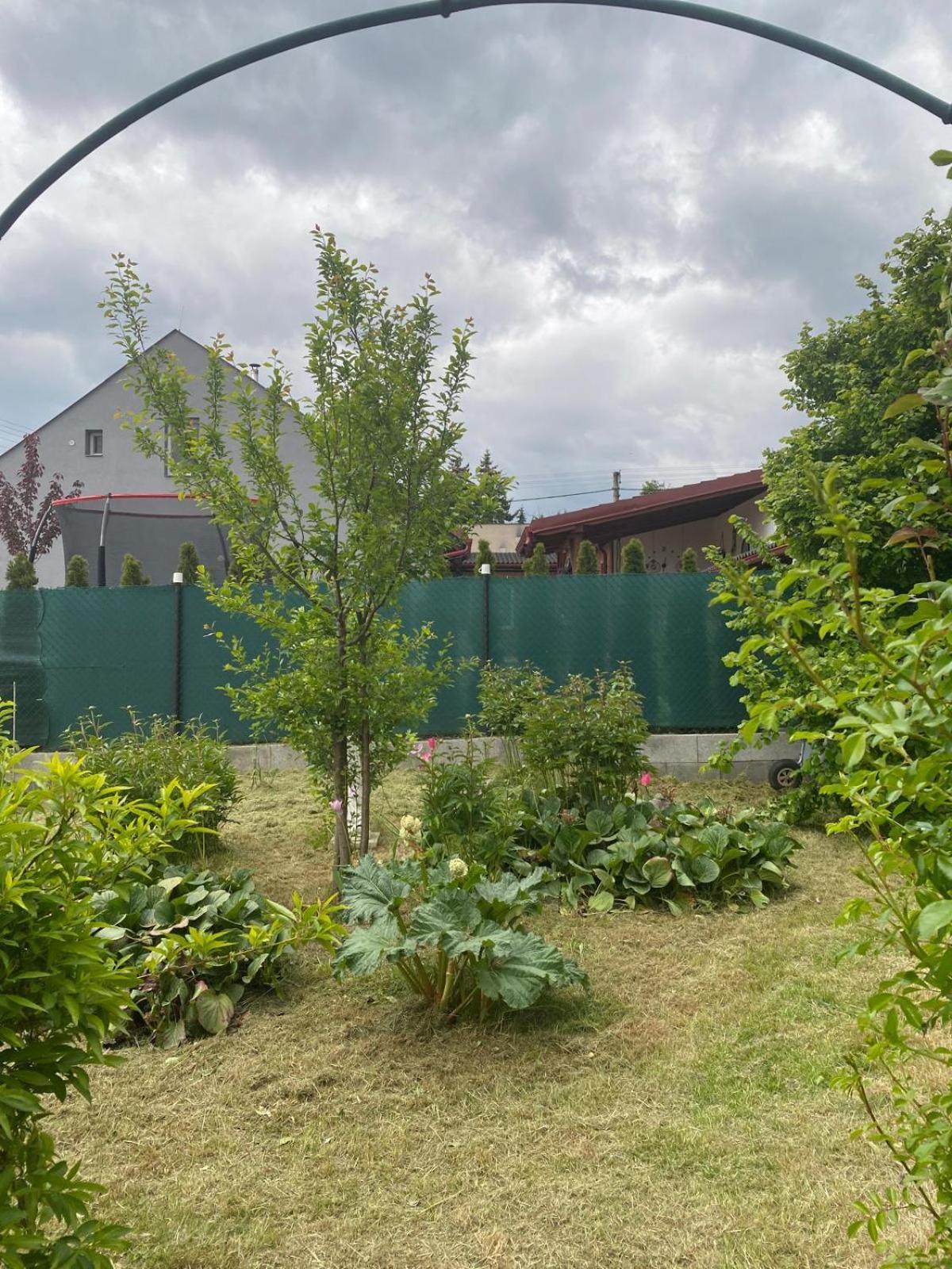 Podkrovi S Koupelnou Svinarov Esterno foto